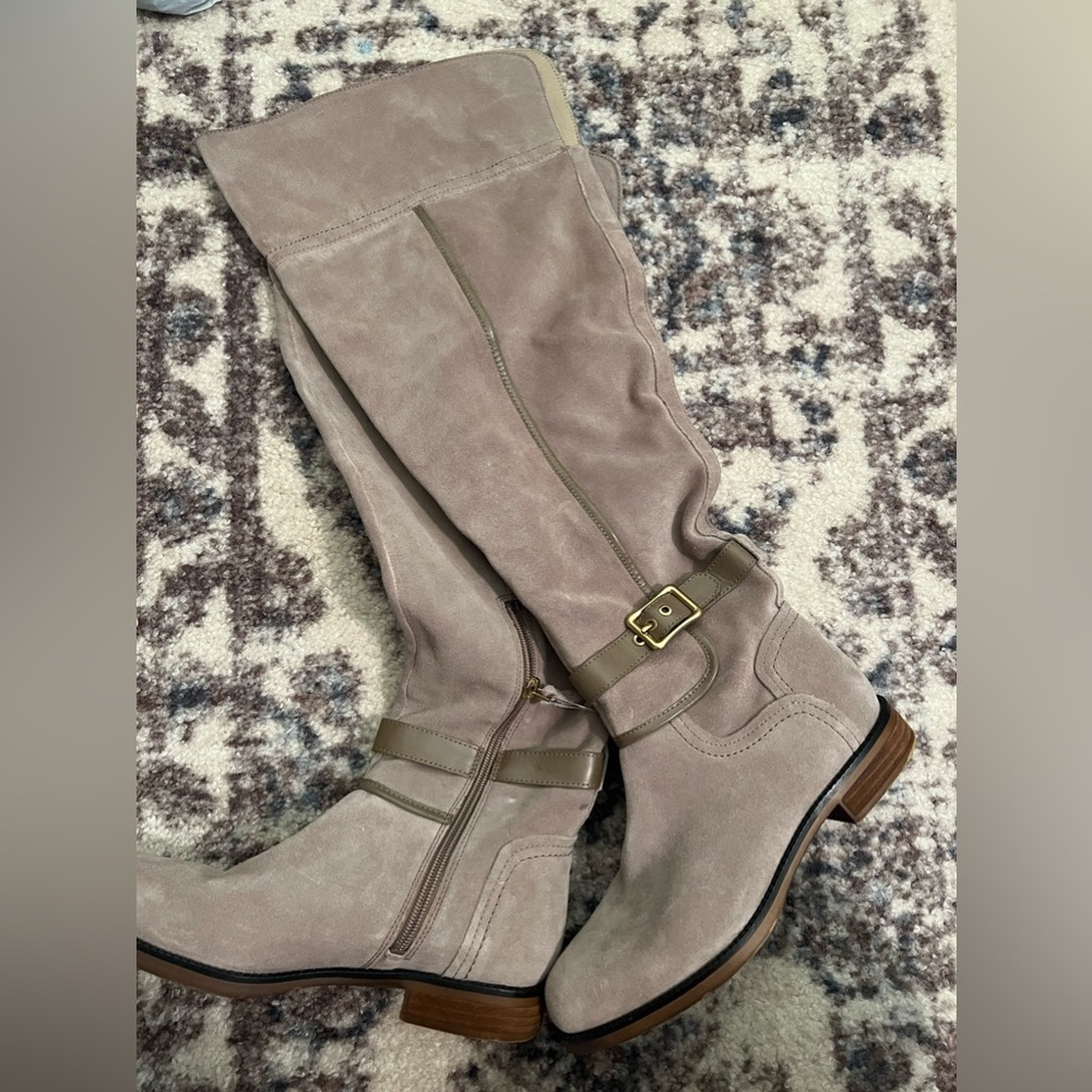 Brand new Franco Sarto grey suede above knees Boots Size 7.5